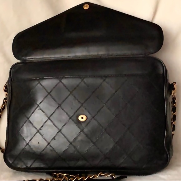 CHANEL Quilted Calfskin Jumbo Camera Case Flap Bag - Picture 9 of 15